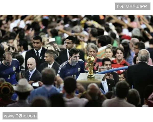 南特与沙托鲁激战正酣104场对决引发球迷热议与期待 南特与沙托鲁激战正酣104场对决引发球迷热议与期待