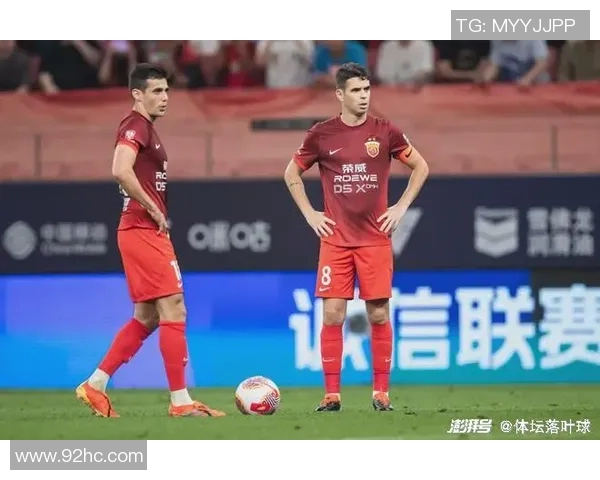 巴西与智利足球赛引发争议球迷对裁判判罚提出质疑