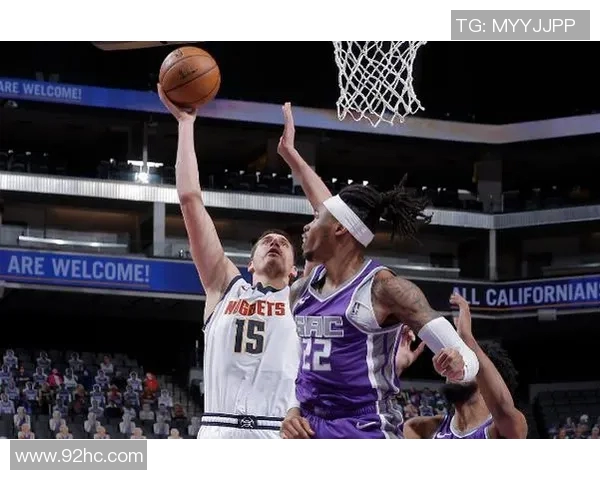 快艇逆转掘金以109-104获胜展现强大团队合作精神