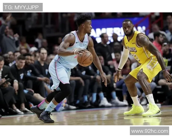 湖人对阵热火精彩全场回顾分析与赛后亮点总结