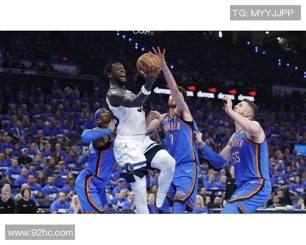 雷霆与勇士的巅峰对决多次绝杀瞬间回顾与精彩分析 雷霆与勇士的巅峰对决多次绝杀瞬间回顾与精彩分析