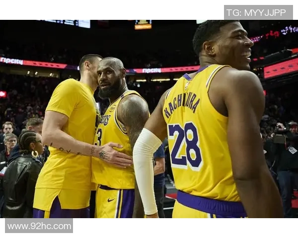 2016年湖人与国王的激烈对决回顾与精彩瞬间分析 2016年湖人与国王的激烈对决回顾与精彩瞬间分析