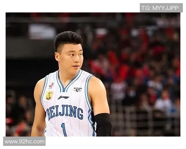 李根的篮球之路:从青涩少年到职业赛场的辉煌历程与成长故事 李根的篮球之路:从青涩少年到职业赛场的辉煌历程与成长故事